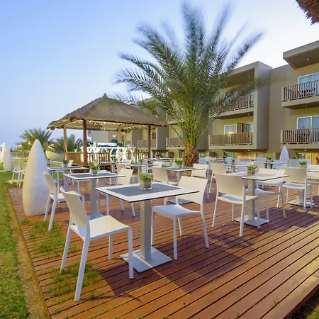 Oasis Salinas Sea-3